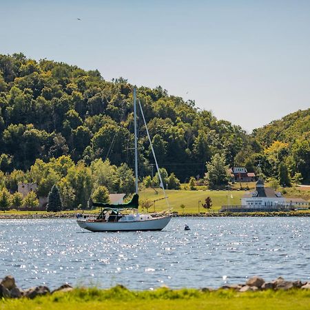 New Happy Trail 2Br Condo Close To Downtown Traverse City Eksteriør bilde
